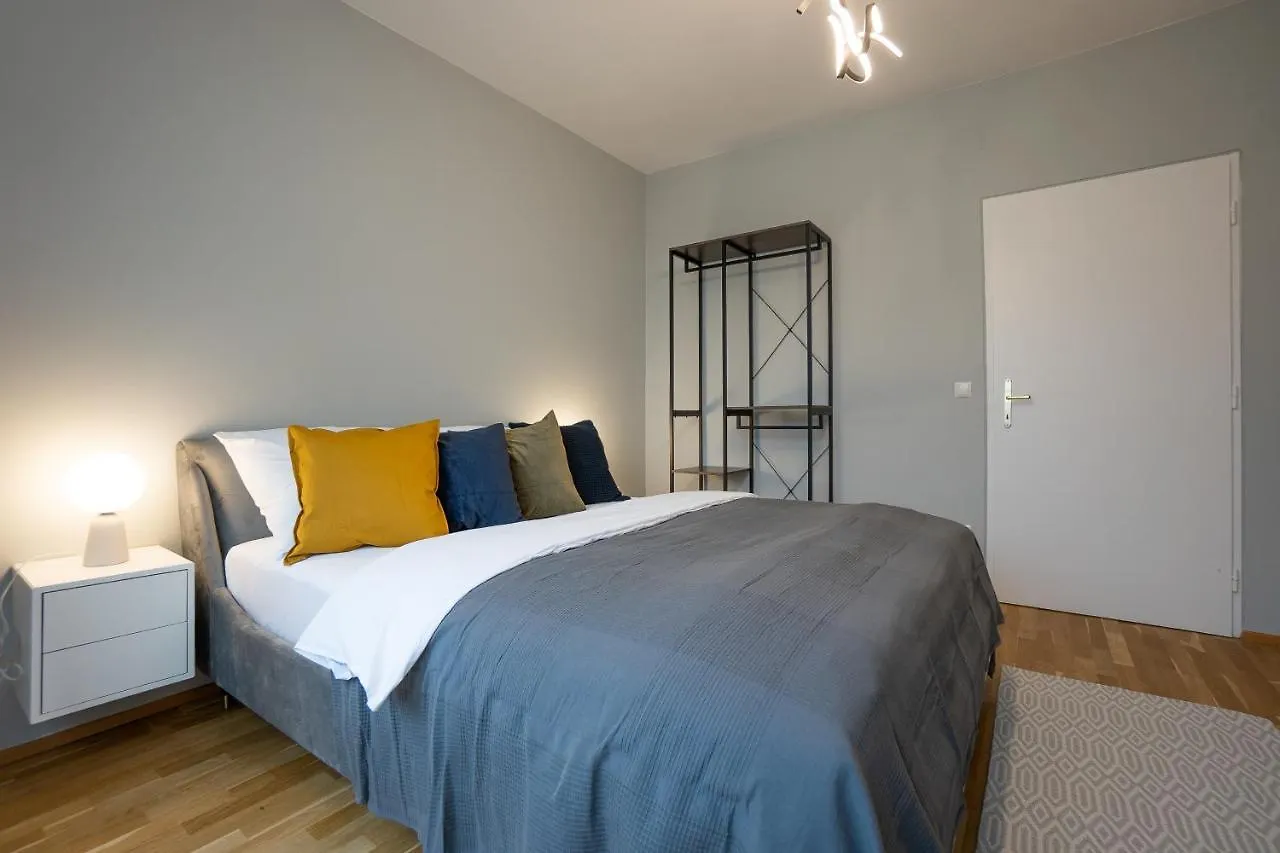 Bright Stylish Apartment In A Top Location Viyana