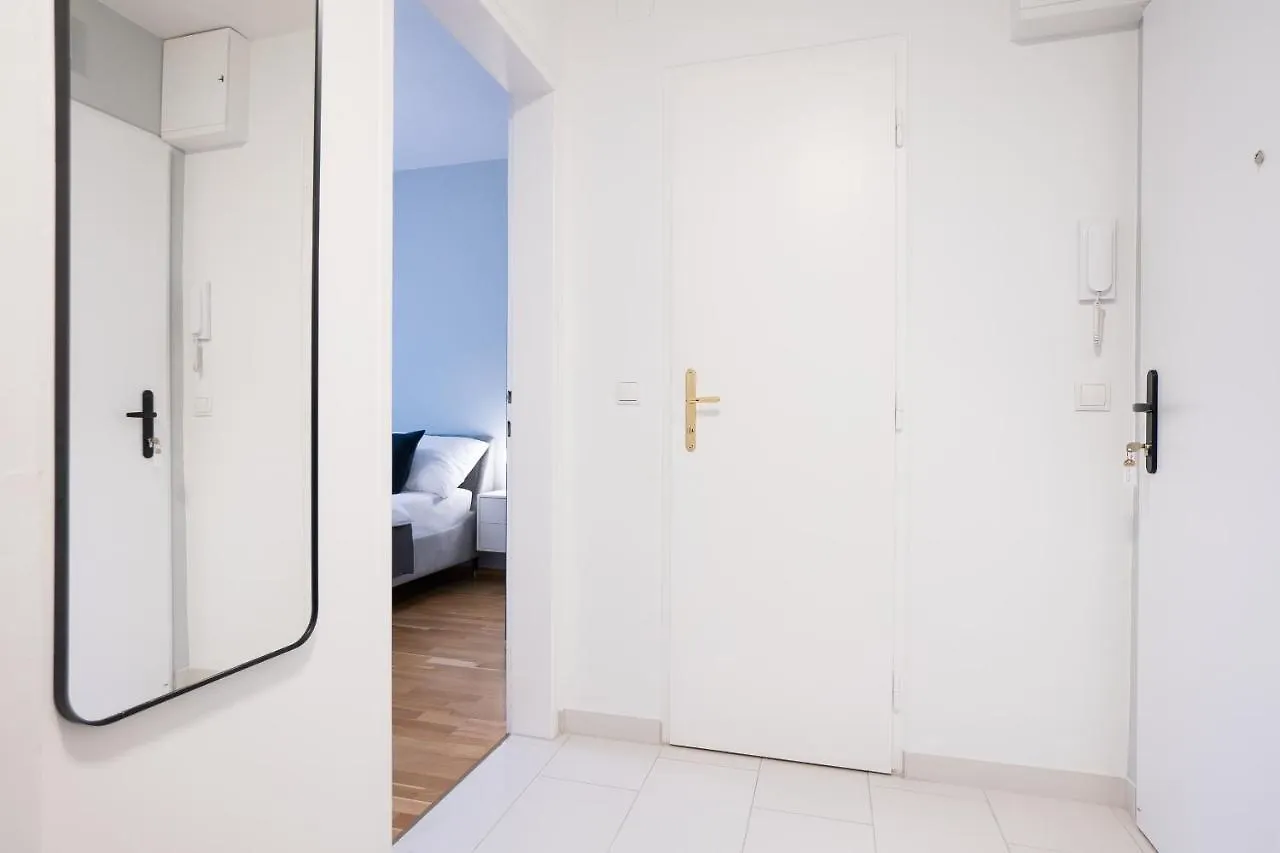 Bright Stylish Apartment In A Top Location Vienna